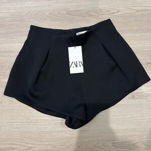 NWT Zara tailored mini shorts